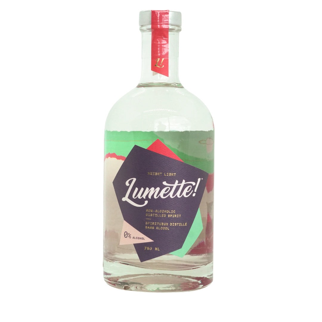 Bright Light Alt-Spirit is distilled with an abundance of botanicals that give you the uniqueness and versatility of an alcohol-free aromatic spirit. This spirit is meant to be enjoyed in a mocktail like a gin and tonic, sour, or one of your favorite cocktail recipes.