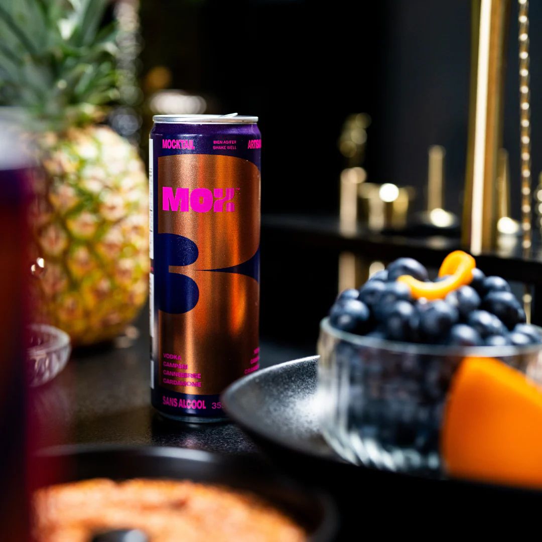 Mox Mocktails Non-Alcoholic Mox 3 V*dka Cranberry - Upside Drinks
