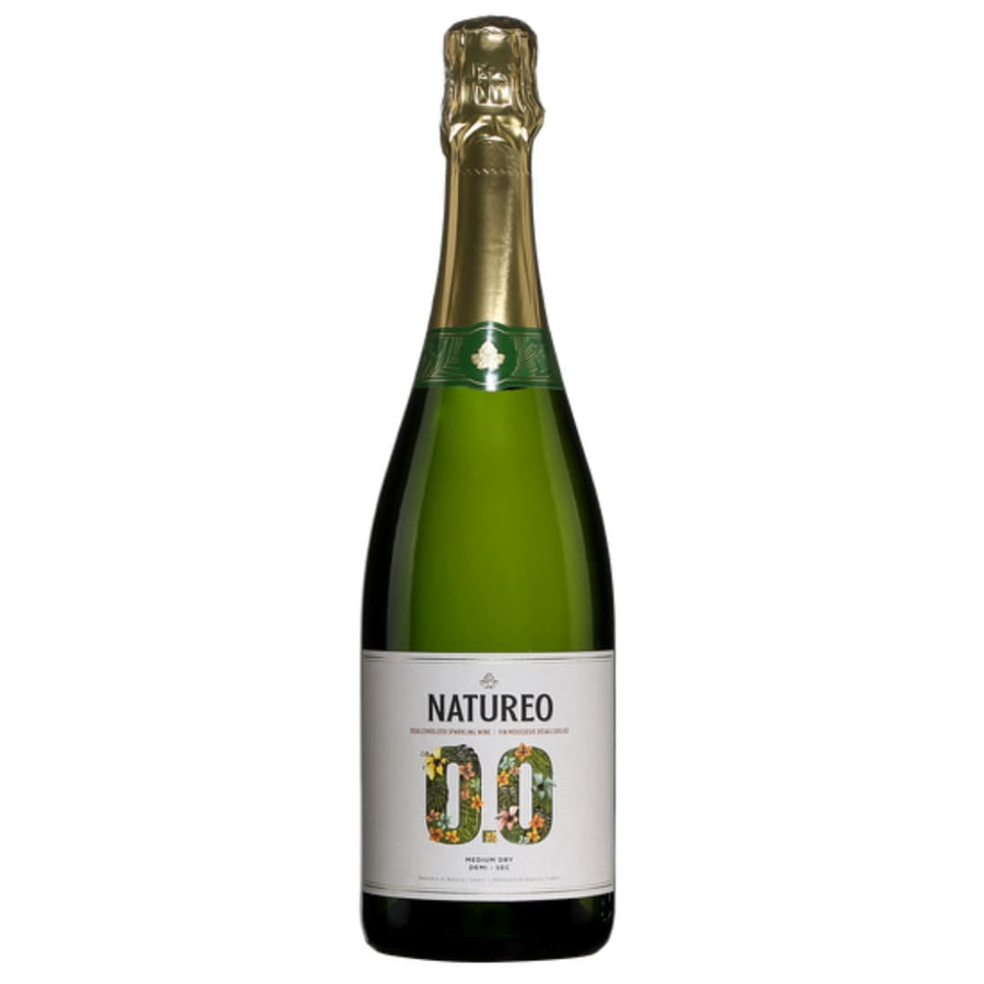 Natureo Sparkling is the innovative and refreshing non-alcoholic sparkling wine from Bodegas Torres, leader in dealcoholized wines in Spain.